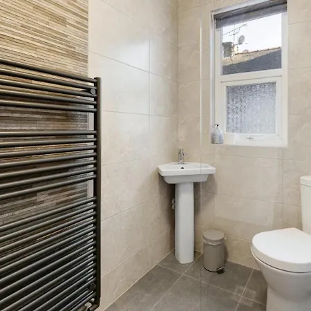 Tatil Evi 3 Bed In Oc-lr197 *